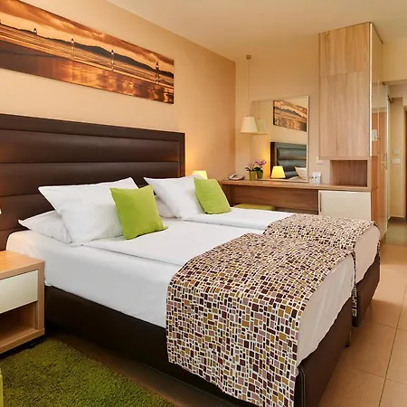 Hotel Pinija 4*