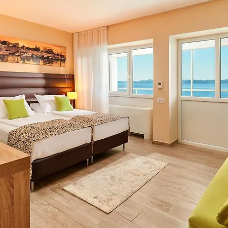 Pinija Hotel 4*