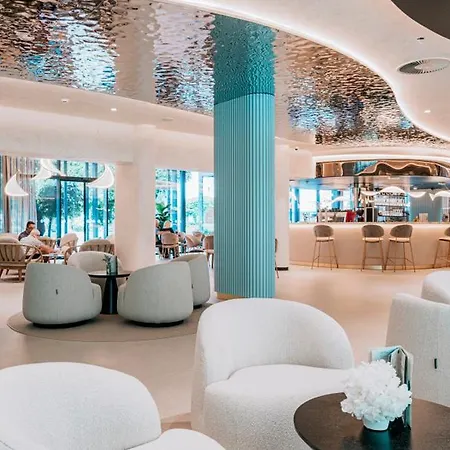 Hotel Pinija 4*