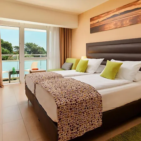 Hotel Pinija 4*