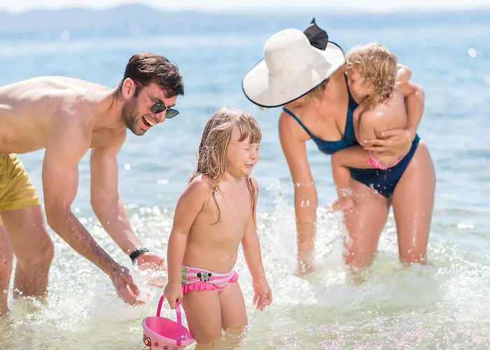 فندق Pinija بيتريتْشاني