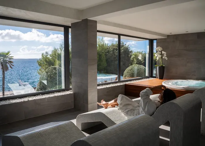 Pinija بيتريتْشاني