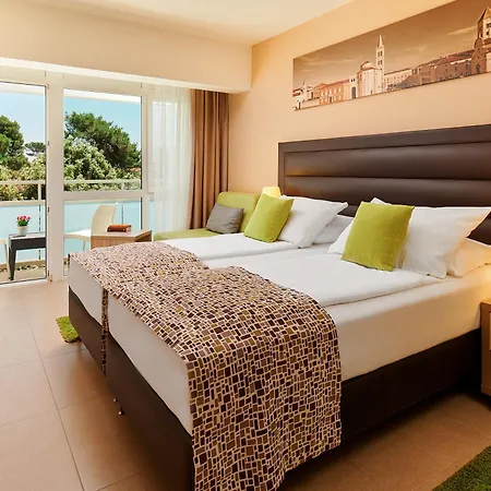 Pinija Otel Petrčane