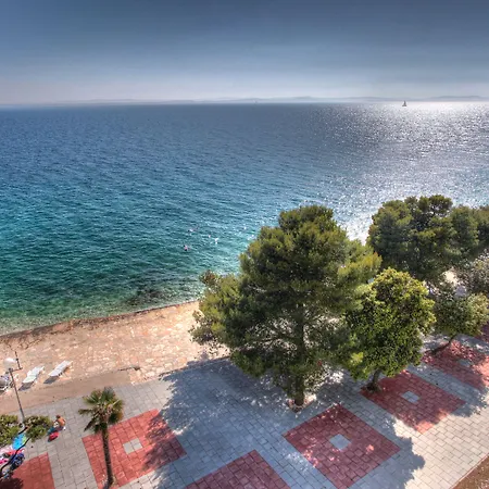 Pinija Otel Petrčane