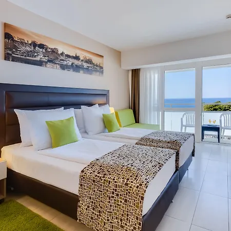 Pinija Hotel 4*