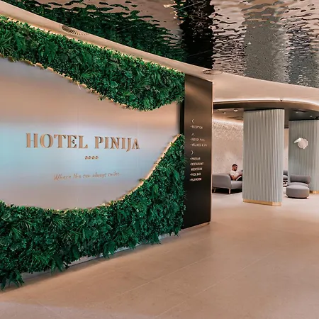 Hotel Pinija Petrčane