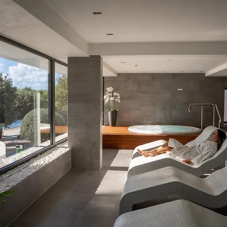 Otel Pinija Petrčane